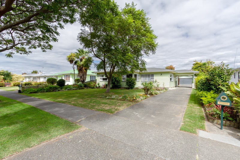 13 Wycliffe Street, Onekawa, Napier - Carousel 1
