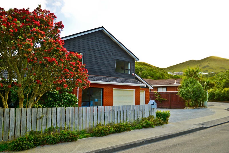 85 Cortina Avenue, Johnsonville, Wellington - Carousel 2