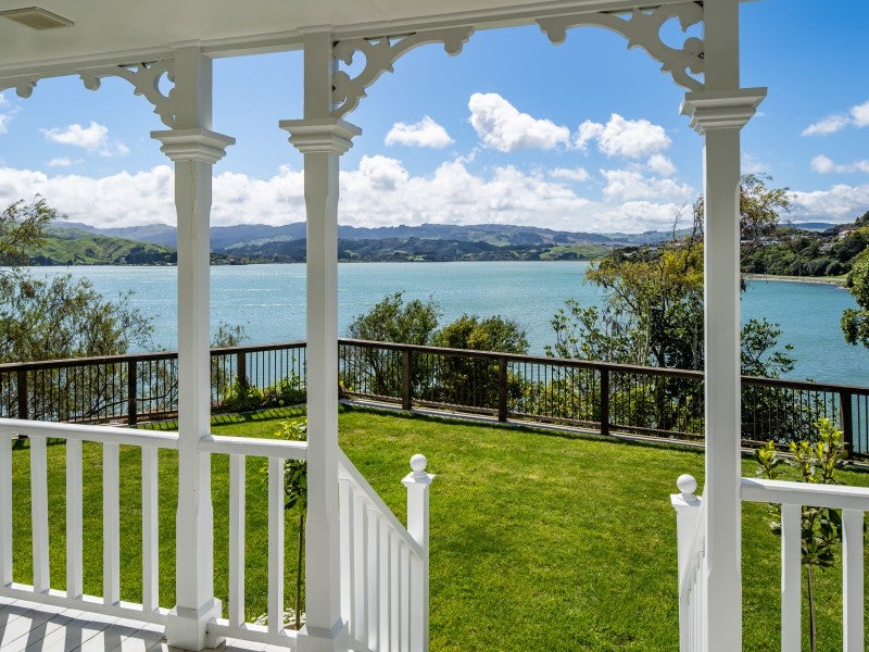 164 Paremata Road, Paremata, Porirua - Carousel 1