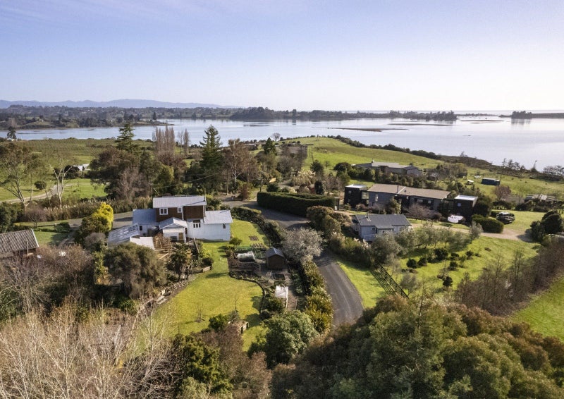 50 Hoddy Road, Redwood Valley - Carousel 19