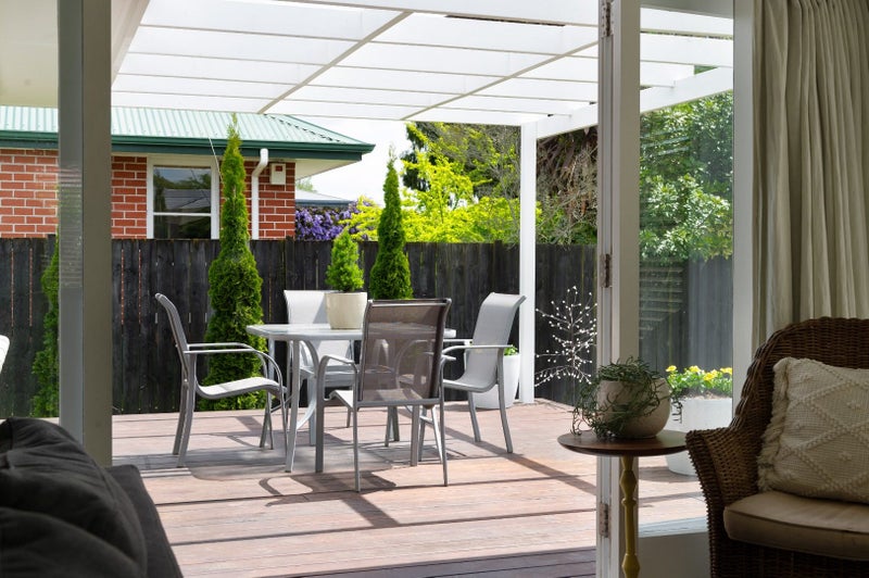 22 Scott Avenue, Hamilton East, Hamilton - Carousel 1