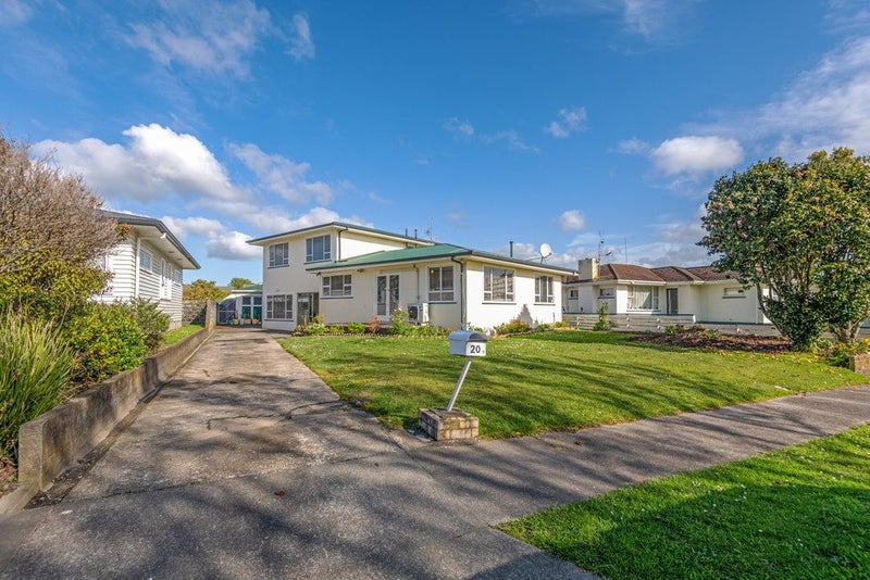 20 Newhaven Place, Roslyn, Palmerston North - Carousel 21