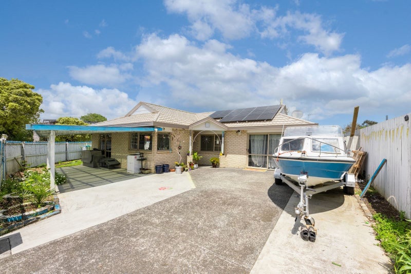 11 Atiu Place, Favona, Auckland - Carousel 2