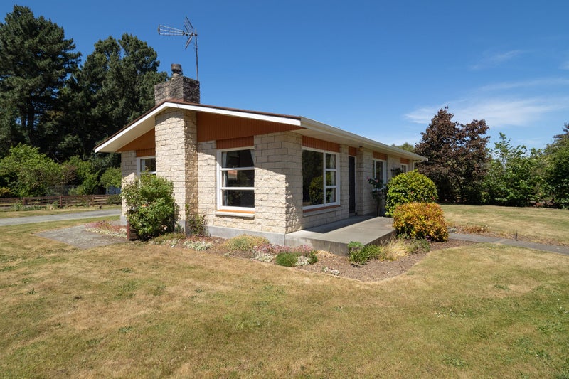 20 Fairfield Avenue, Fairton, Ashburton - Carousel 1