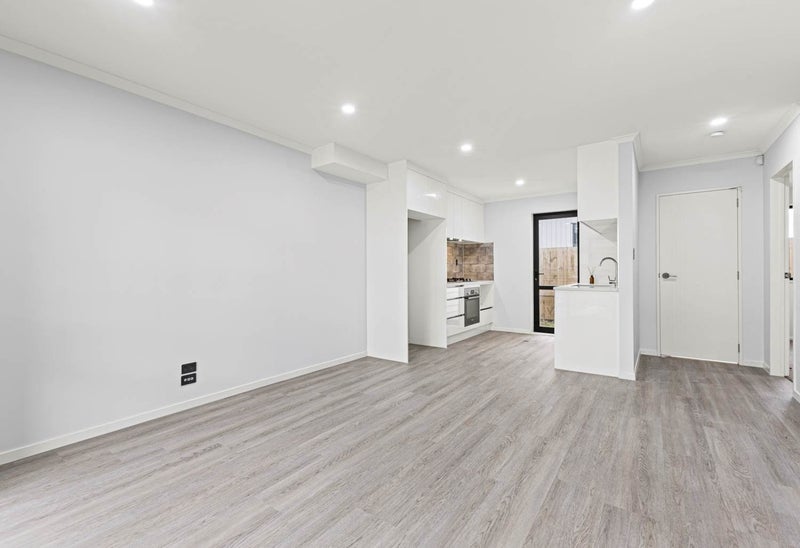 8E Kent Road, Manurewa, Auckland - Carousel 2