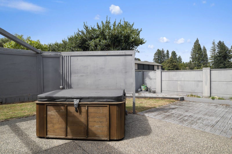 8 Owhatiura Drive, Lynmore, Rotorua - Carousel 16