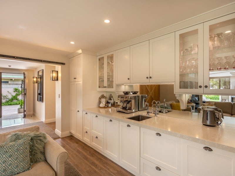 908 Harding Road, Camberley, Hastings - Carousel 26