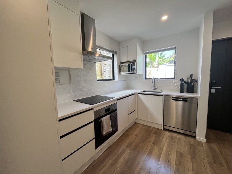 5/38 Manuka Road, Glenfield, Auckland - Carousel 2
