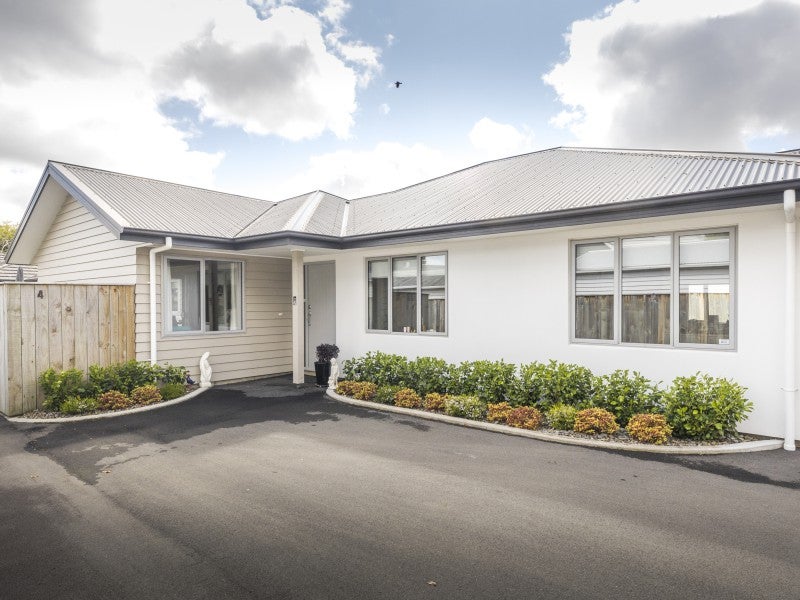 4 Montgomery Terrace, Hokowhitu, Palmerston North - Carousel 2