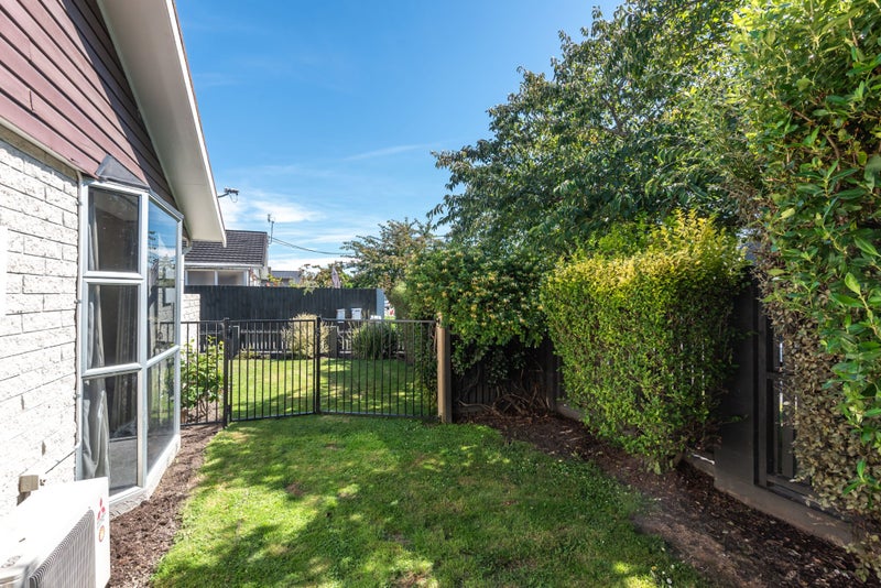 1/24 Radnor Street, St Albans, Christchurch - Carousel 17