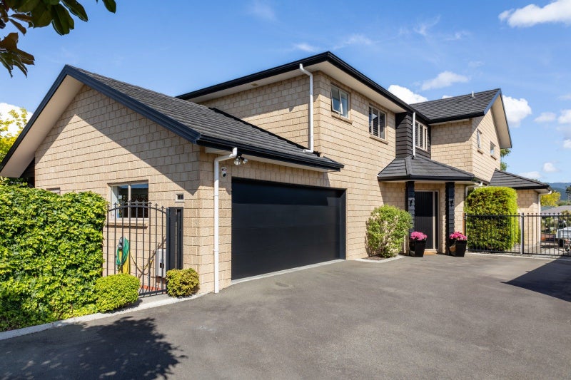 66 The Drive, Paraparaumu Beach, Paraparaumu - Carousel 1