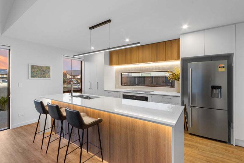 7 Blackhill Place, Halswell, Christchurch - Carousel 2