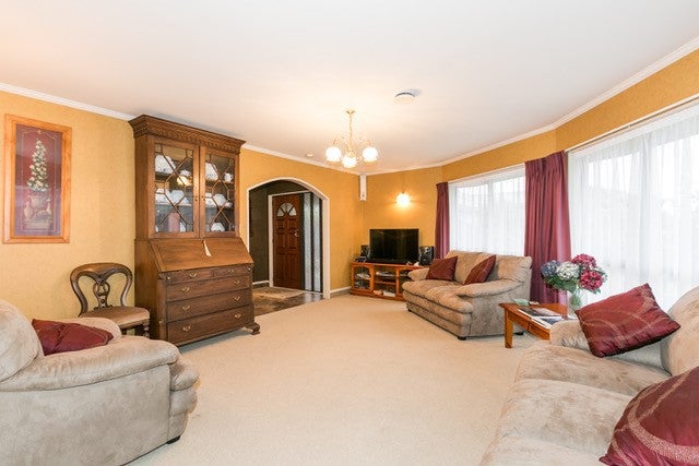 8 Jacaranda Place, Greenmeadows, Napier - Carousel 2