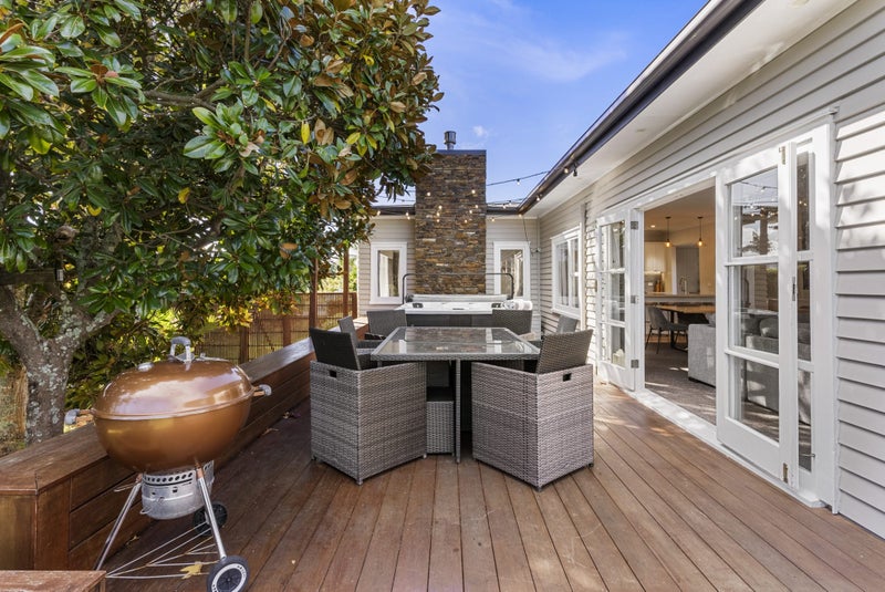 39 Second View Avenue, Beachlands, Auckland - Carousel 1