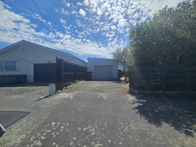 22 Ararino Street, Trentham, Upper Hutt - Carousel 2