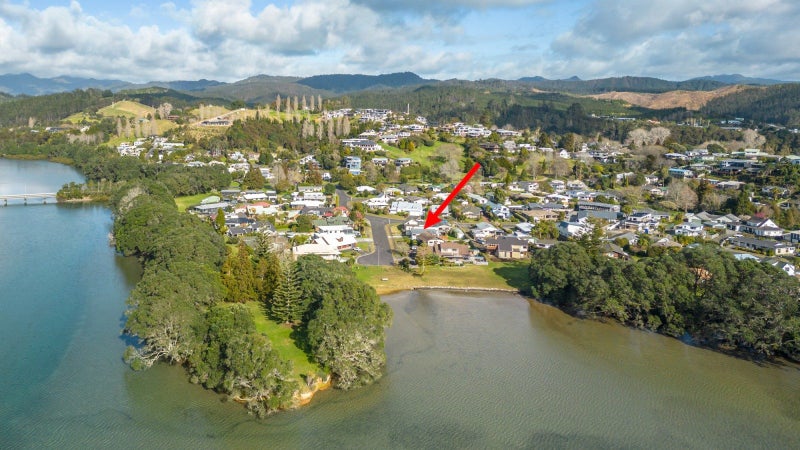 102 Awarua Place, Whangamata - Carousel 2
