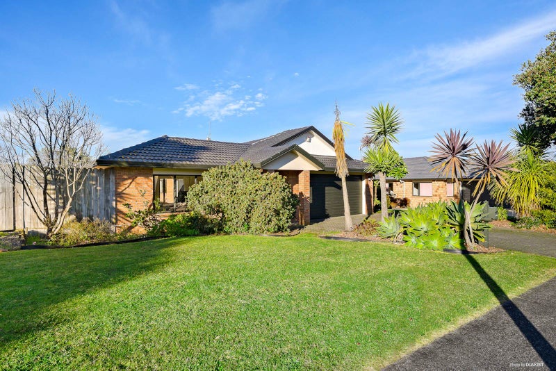 78 Waimahia Avenue, Weymouth, Auckland - Carousel 1