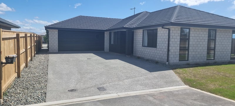 3 Carmine Crescent, Appleby, Richmond - Carousel 2