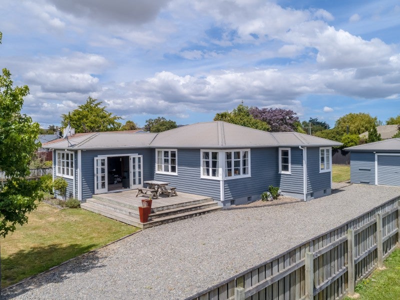 22 Sackville Street, Martinborough - Carousel 1