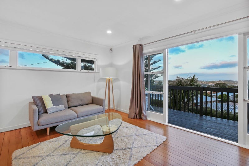 2/205 St Johns Road, Meadowbank, Auckland - Carousel 2