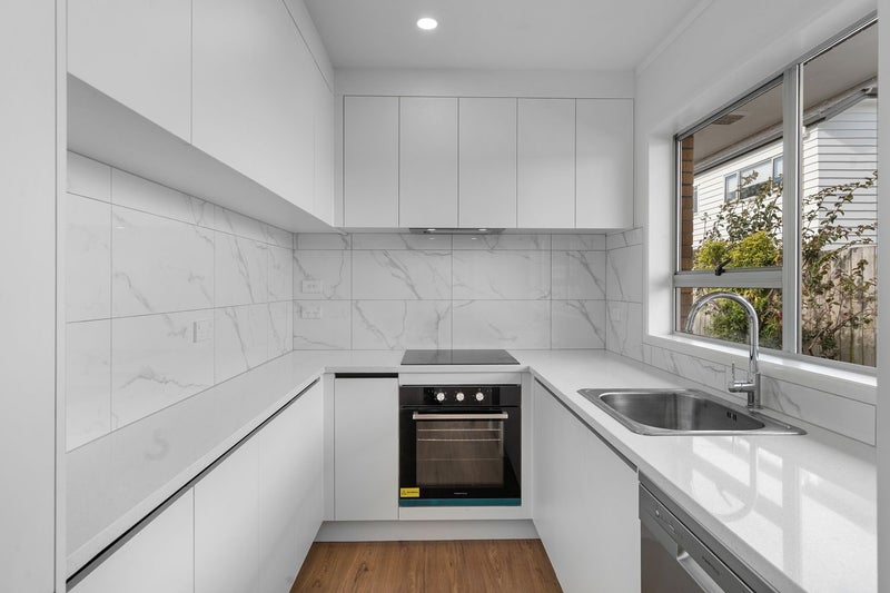 1/35 Inkerman Street, Onehunga, Auckland - Carousel 2