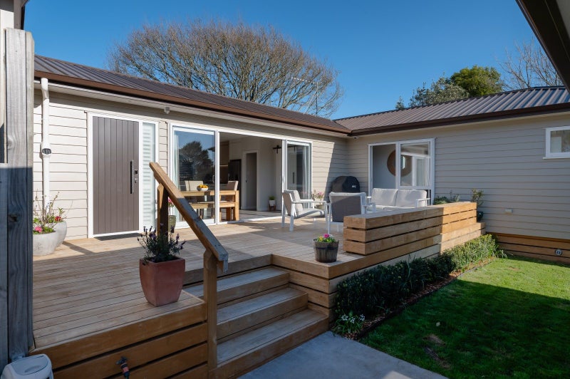 5A Moore Street, Forest Lake, Hamilton - Carousel 2