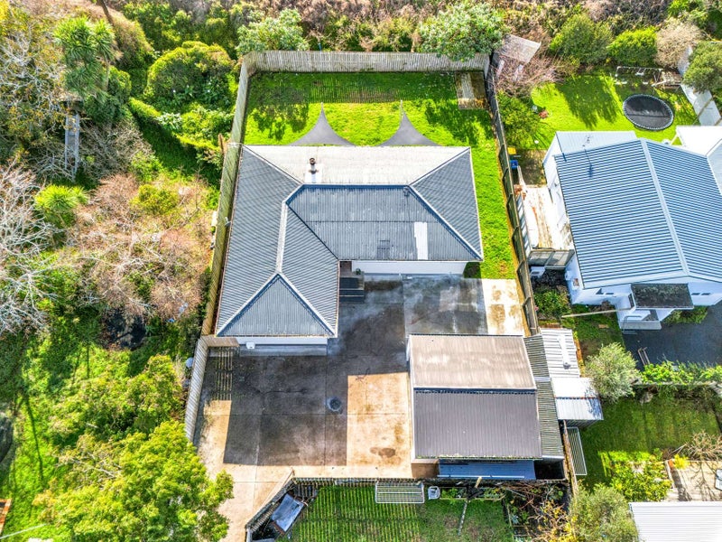11A Atiawa Street, Glen Avon, New Plymouth - Carousel 1