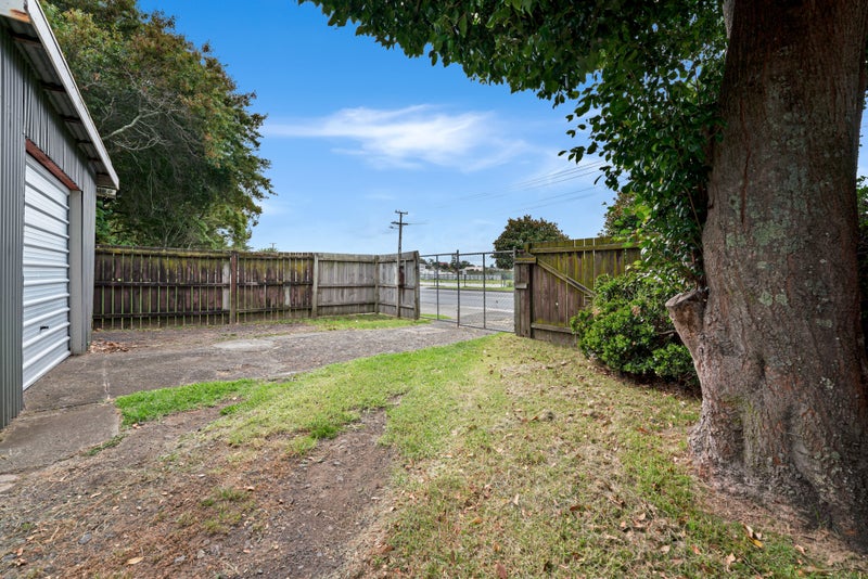 1/39 Westney Road, Mangere, Auckland - Carousel 16