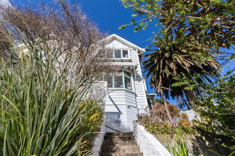 40 Hawker Street, Mount Victoria, Wellington - Carousel 1