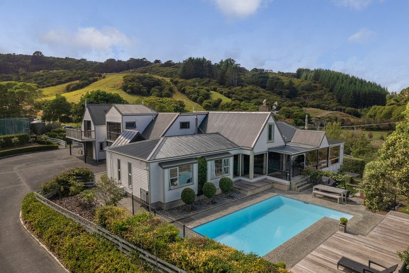 25 Jones Deviation, Pauatahanui - Carousel 1