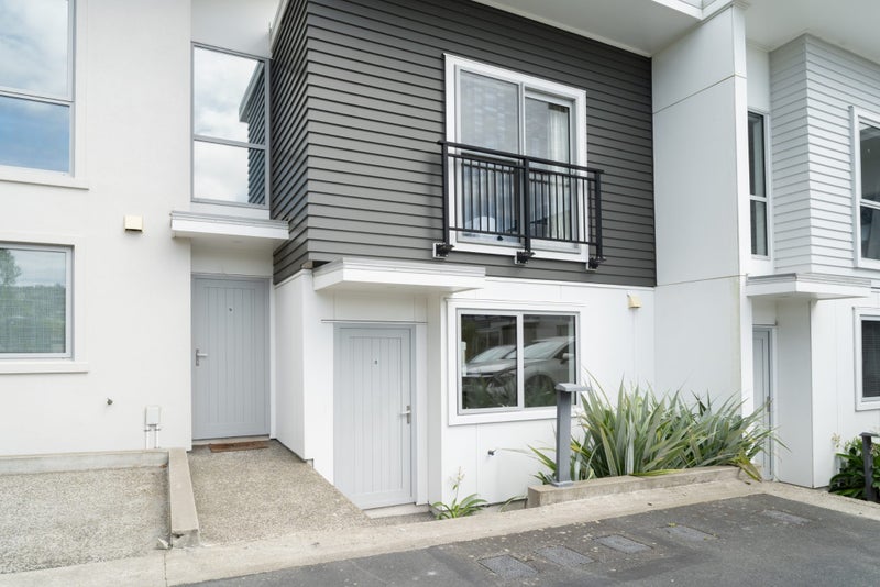 8/32 DR TAYLOR Terrace, JOHNSONVILLE, Wellington - Carousel 1