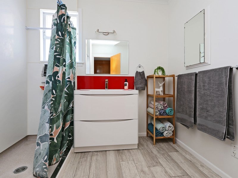 2/408 Avenue Rd W, Saint Leonards, Hastings - Carousel 7