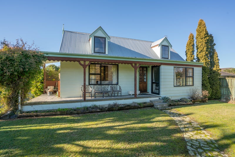 8 Thomas Street, Kirwee - Carousel 2