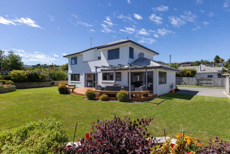 19 Amberley Crescent, Bethlehem, Tauranga - Carousel 2