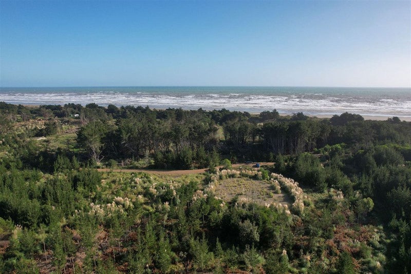 770 West Coast Road, Oratia, Auckland - Carousel 1