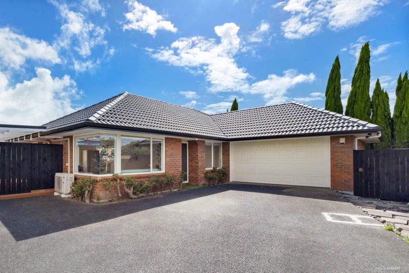 26A Kawiti Avenue, Point England, Auckland - Carousel 1