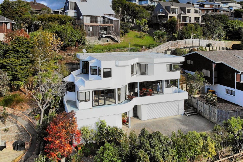 2/22 Penguin Drive, Murrays Bay, Auckland - Carousel 1