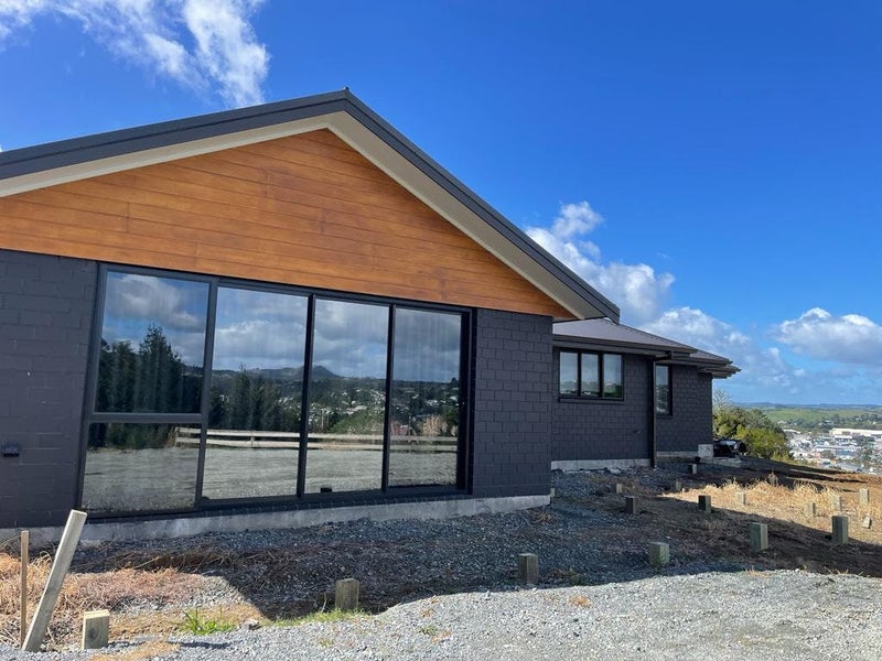 7 Suncrest Lane, Port Whangarei, Whangarei - Carousel 2