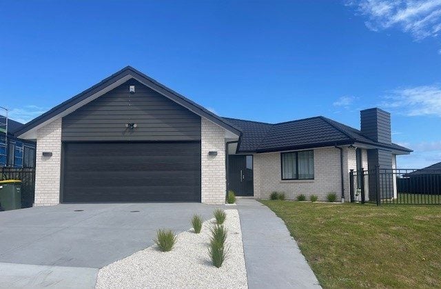 18 Kerr Crescent, Patumahoe, Pukekohe - Carousel 1