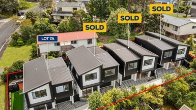 7A Thalia Place, Totara Vale, Auckland - Carousel 1