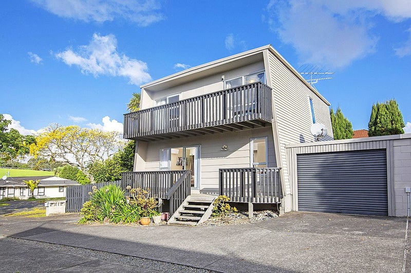 1/11 Imogene Way, Half Moon Bay, Auckland - Carousel 1