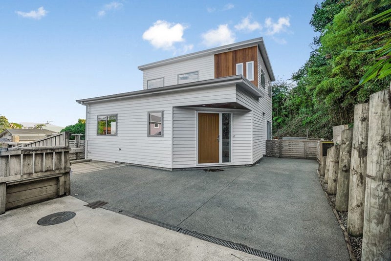 57 Normandale Road, Normandale, Lower Hutt - Carousel 1