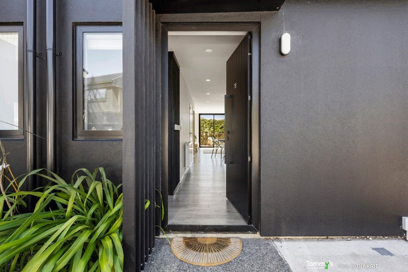 19/6 Bushland Grove, Paparangi, Wellington - Carousel 2