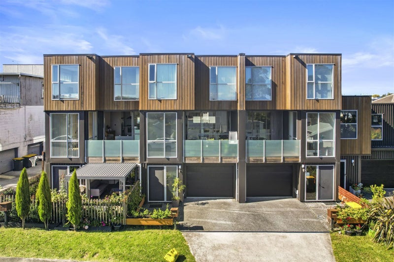 44 Regent Street, Devonport, Auckland - Carousel 1