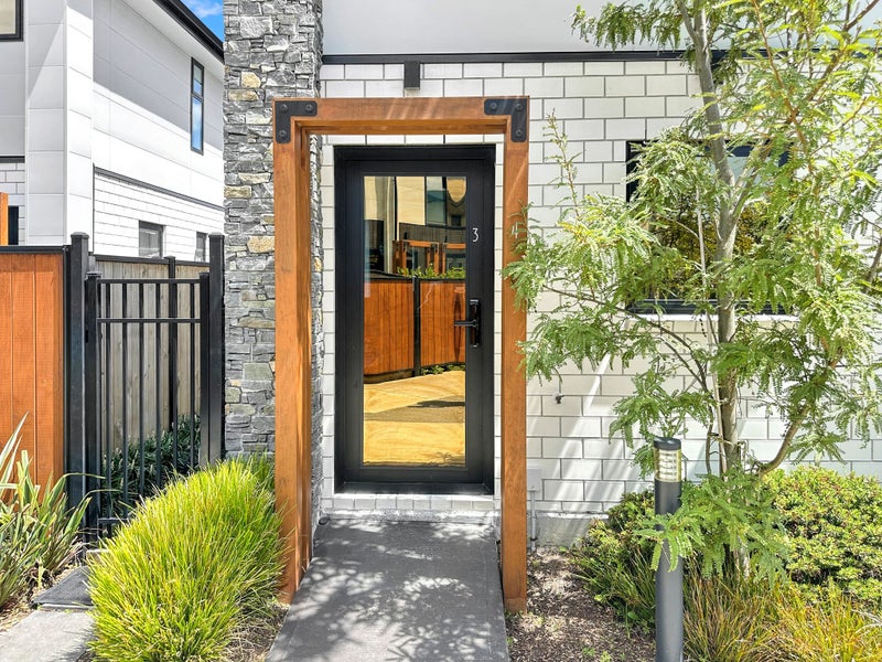 3/4 Johnston Grove, Taita, Lower Hutt - Carousel 2