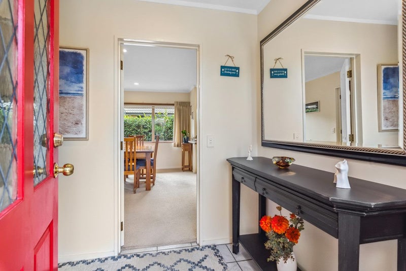 96 Cedar Drive, Paraparaumu Beach, Paraparaumu - Carousel 2