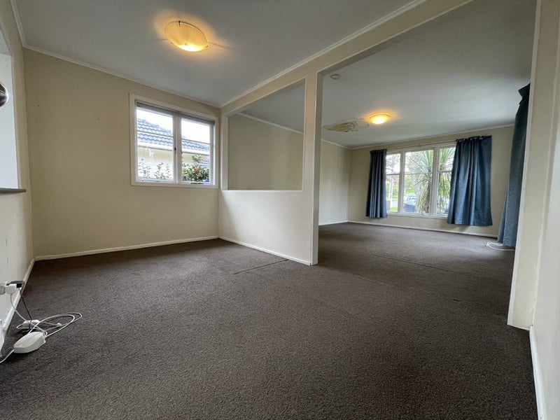 12 Norma Avenue, Te Atatu South, Auckland - Carousel 2