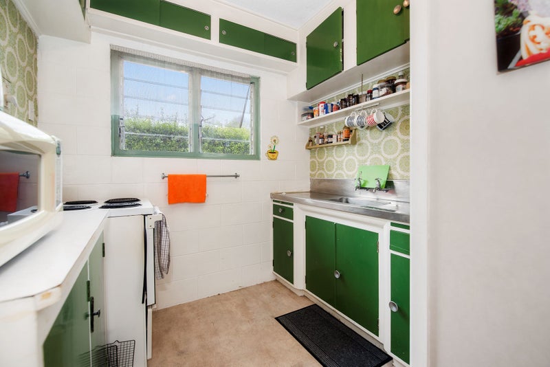 18 Ellicott Road, Nawton, Hamilton - Carousel 8