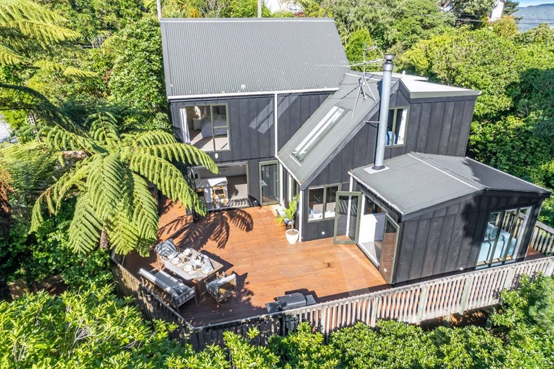 12 Palm Grove, Belmont, Lower Hutt - Carousel 1