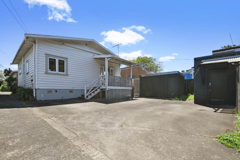 32A Felix Street, Onehunga, Auckland - Carousel 1